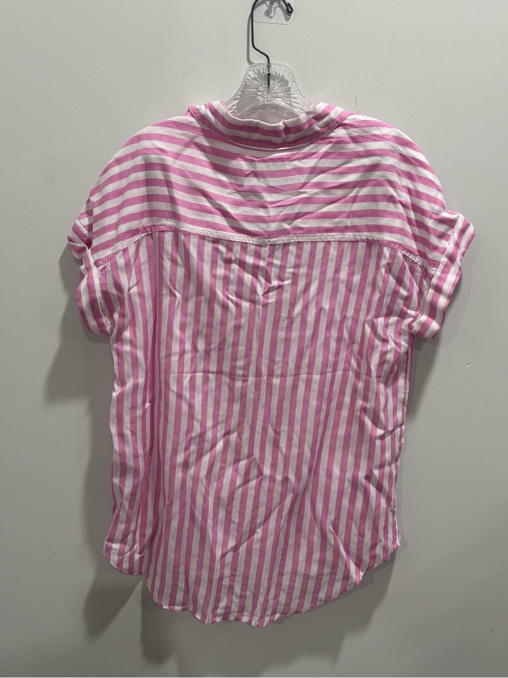 🐞Pink & White Vertical Stripe Button-Front Blouse - Picture 3 of 11